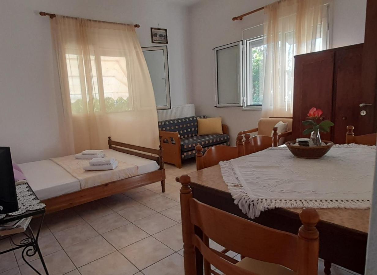 Το Σπίτι Της Ελένης Apartment Vlachia ภายนอก รูปภาพ