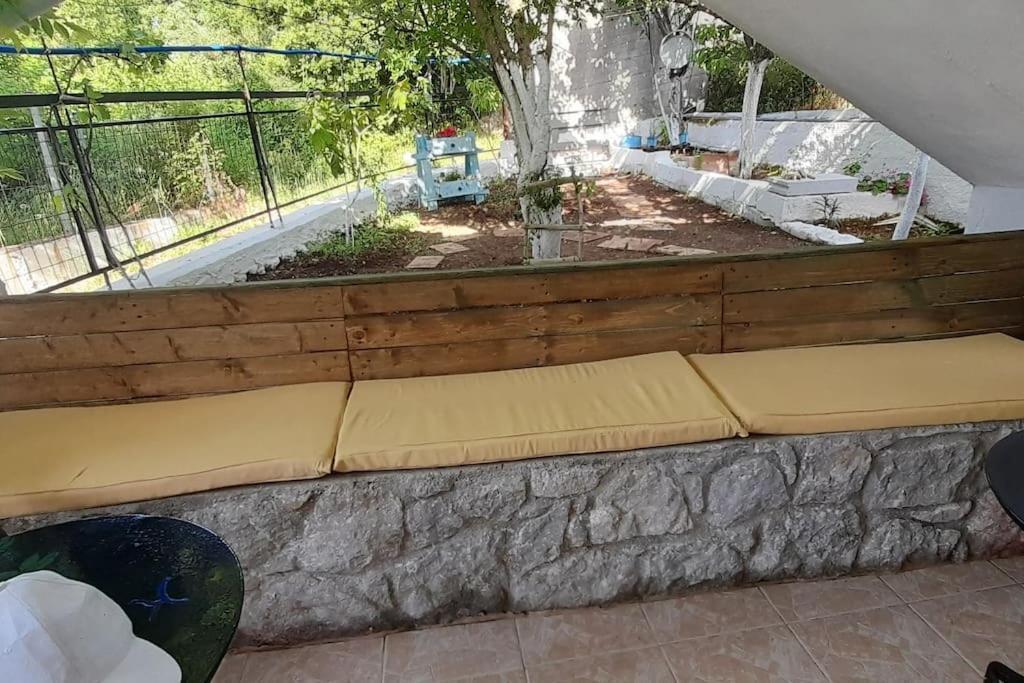 Το Σπίτι Της Ελένης Apartment Vlachia ภายนอก รูปภาพ