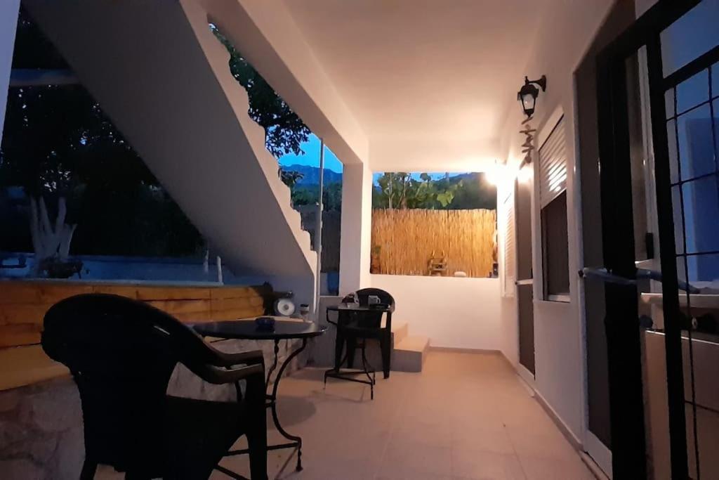 Το Σπίτι Της Ελένης Apartment Vlachia ภายนอก รูปภาพ